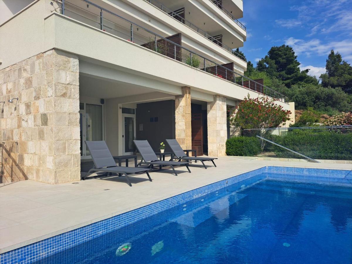 Villa Jolara With Heated Pool Мимице Экстерьер фото