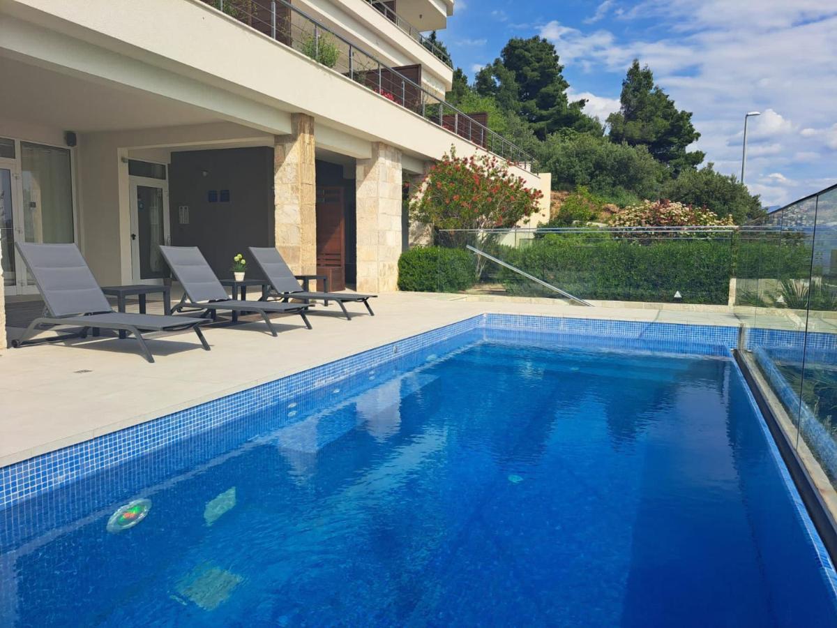 Villa Jolara With Heated Pool Мимице Экстерьер фото