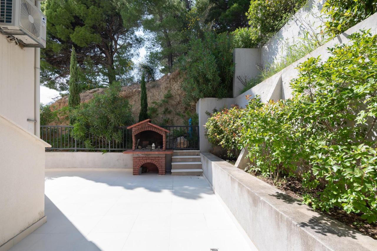 Villa Jolara With Heated Pool Мимице Экстерьер фото
