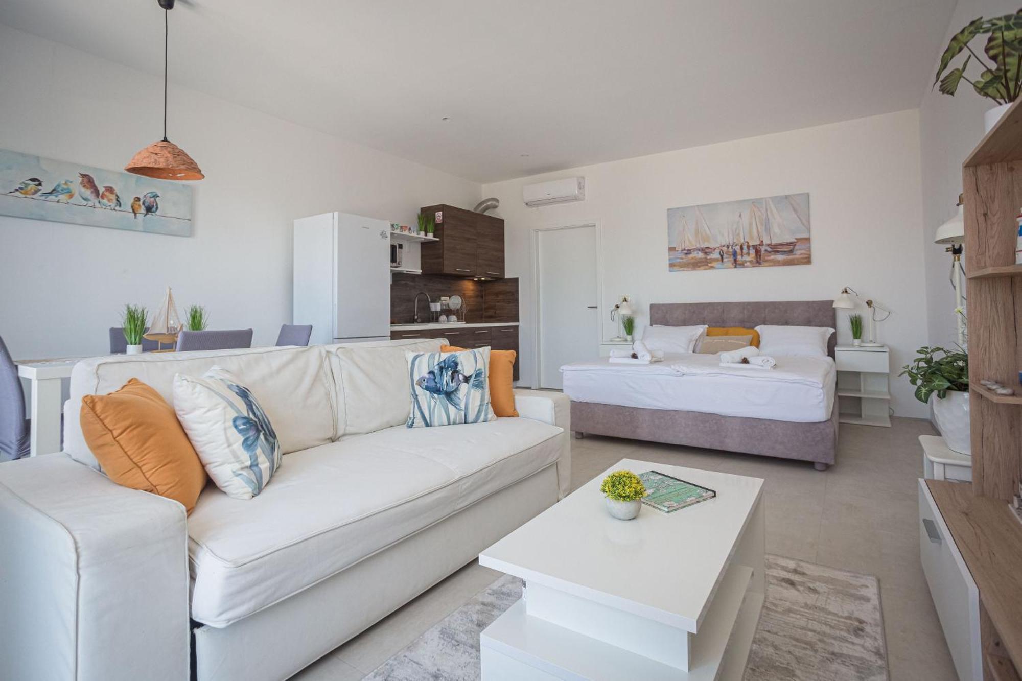 Villa Jolara With Heated Pool Мимице Экстерьер фото